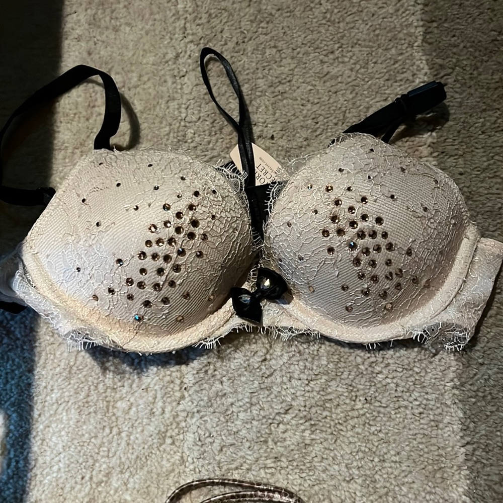 VICTORIAS SECRET LIMITED EDITION VERY SEXY BLING 32b
